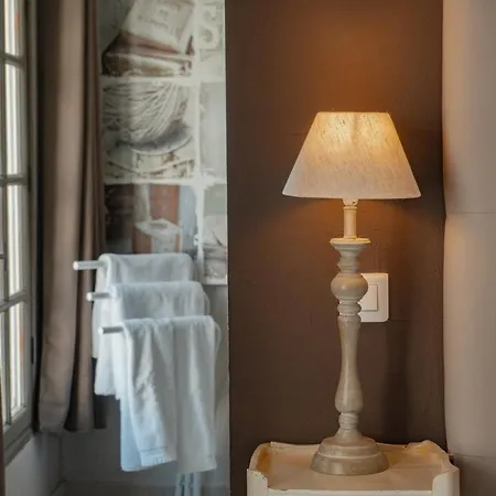 Logis Les Magnanarelles Hotel Maussane-les-Alpilles
